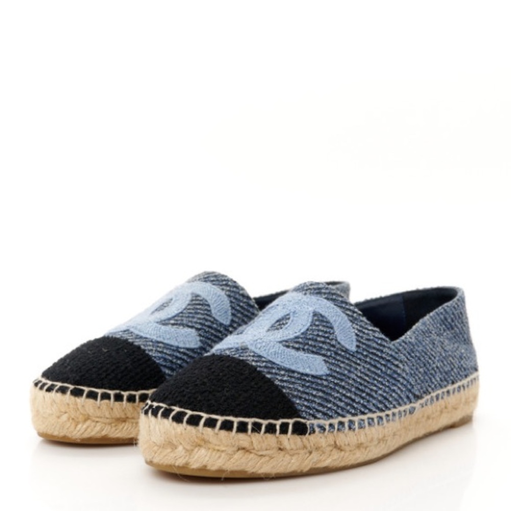 CHANEL Two-Tone Tweed Espadrilles with Iconic Design